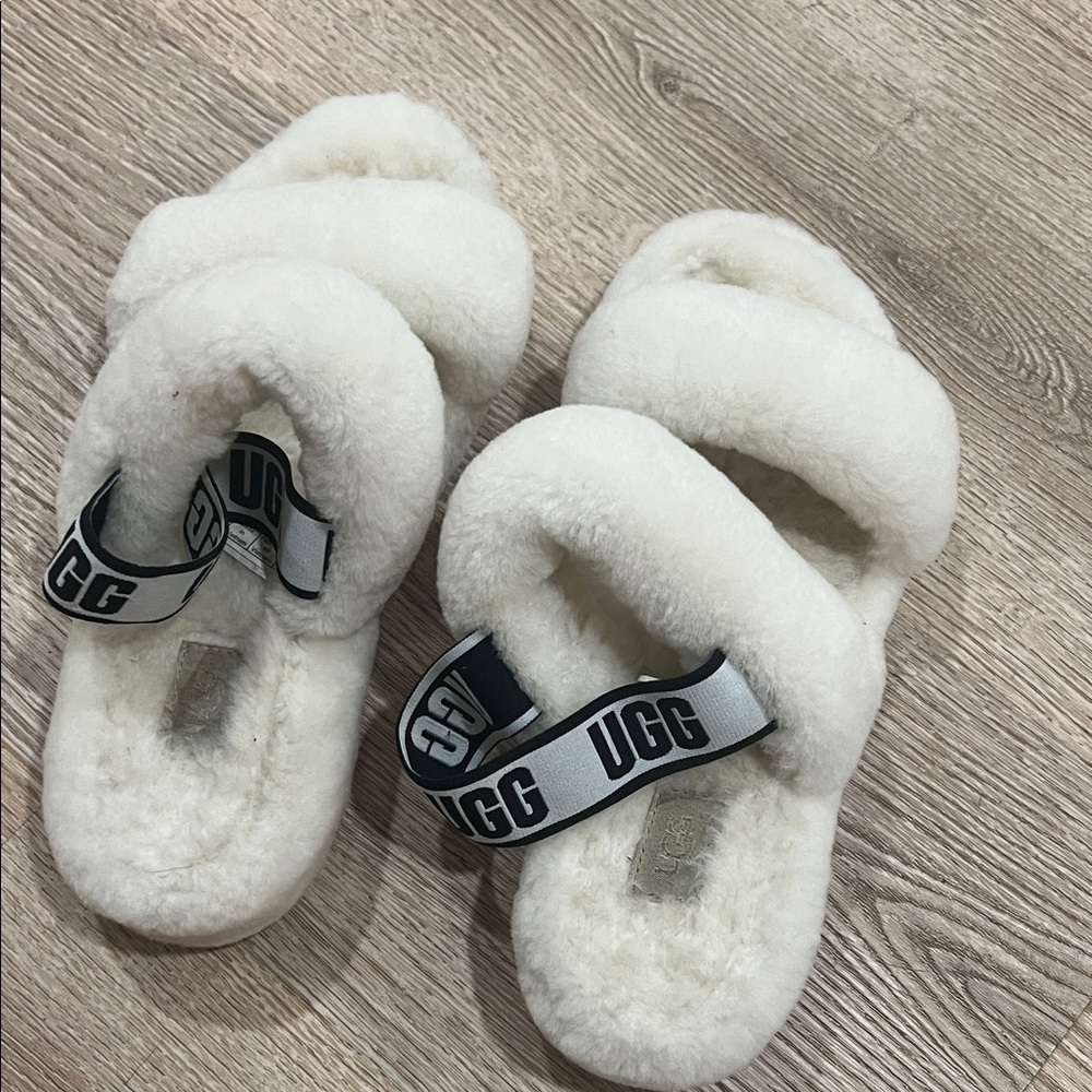 UGG White Fluffy Sandals